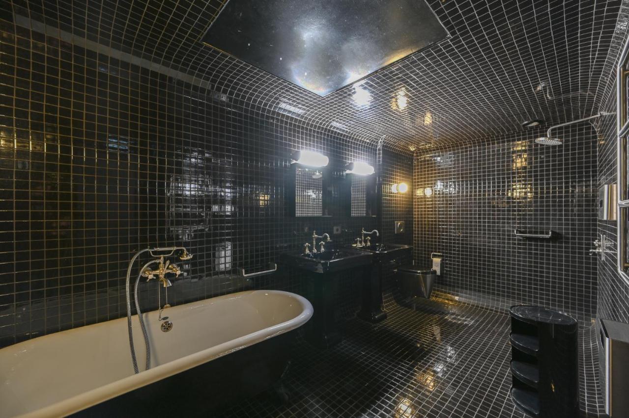 Best Place In Saint Germain Des Pres Paris Exterior photo