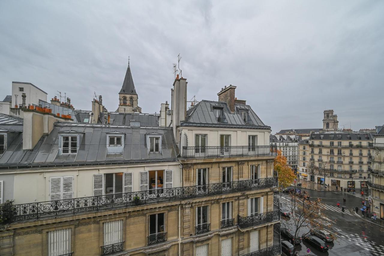 Best Place In Saint Germain Des Pres Paris Exterior photo